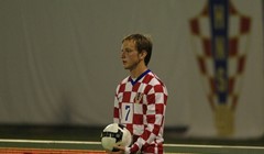 Andersonu trofej, Rakitić osmi