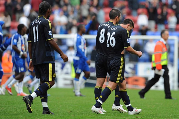 Video: Chelsea se nasukao na Ewood Park