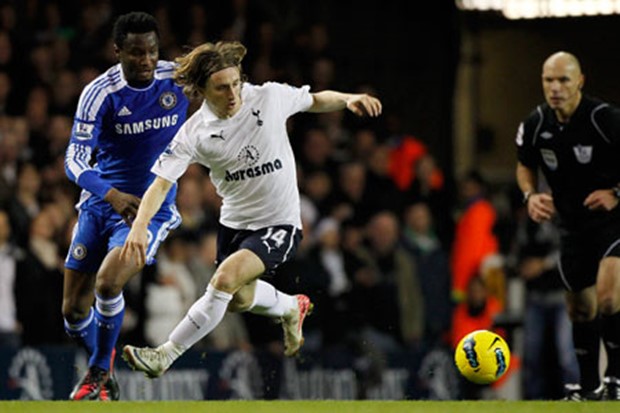 Tottenham zadržao razmak pred Chelseajem