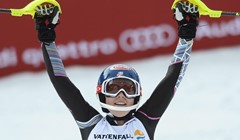 Shiffrin gotovo pola sekunde ispred konkurencije, slijede Hoefl-Riesch i Maze