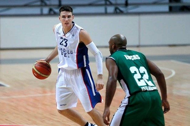 Anadolu Efes oprezniji u drugom susretu, Šarić samozatajan, Draper dobar