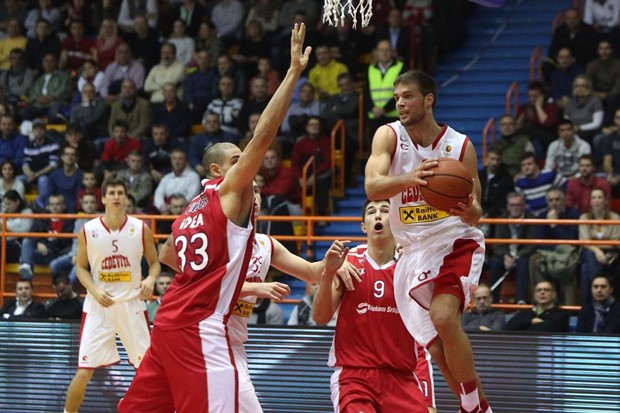 U derbiju kola Partizan nakon velike borbe svladao Zvezdu