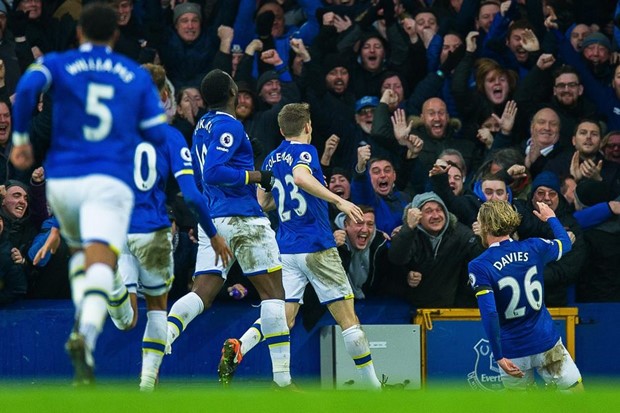 VIDEO: Everton u 96. minuti otkinuo Saintsima dva važna boda, Burnley ide u Europu