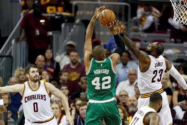 VIDEO: Celticsi bez Thomasa šokirali Cavalierse, katastrofalna partija LeBrona Jamesa