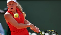 Wozniacki i Pliškova u finalu, Konta predala nakon teškog pada u četvrtfinalu