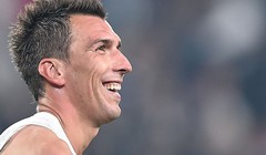 VIDEO: Mandžukić dobio priliku ispred Higuaina u vršku Juventusovog napada, golom se odužio slavljeniku Allegriju
