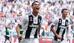 VIDEO: Ronaldo probio led, s dva pogotka srušio Sassuolo, nevjerojatna glupost Douglasa Coste