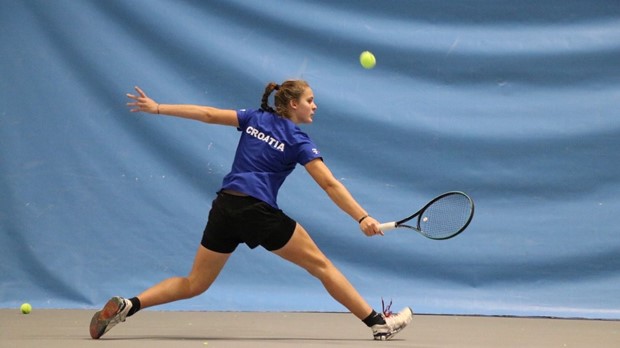 Tara Würth polako ulazi u svijet seniorskog tenisa