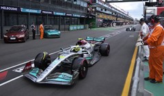 Hamilton ne prelazi u Ferrari, nada se skorom dogovoru o produženju ugovora s Mercedesom