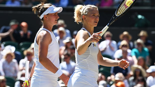 Mertens i Zhang te Krejčikova i Siniakova borit će se za titulu ženskih parova u Wimbledonu