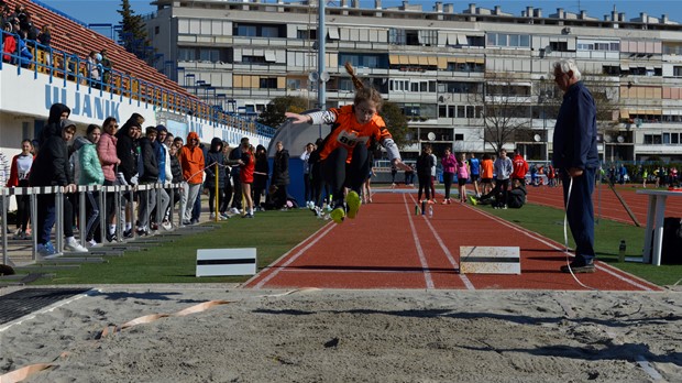 Gotovo tisuću atletičara na Verudi se borilo za titulu školskog državnog prvaka