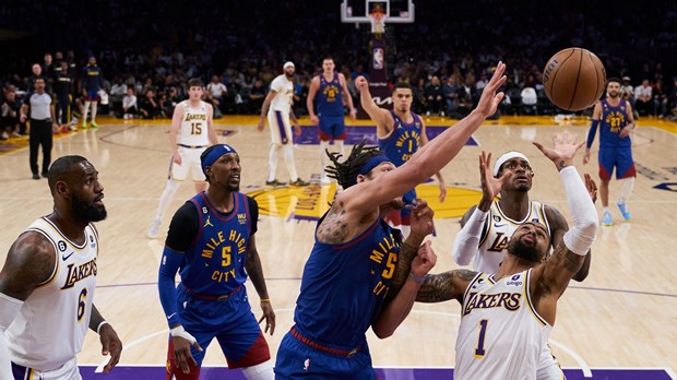 Nova NBA sezona kreće u Denveru, branitelj naslova dočekuje Lakerse