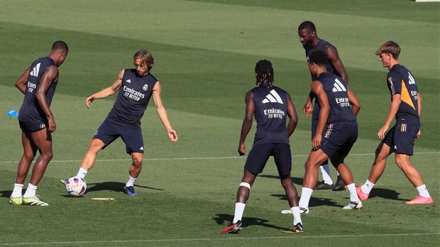 FANATIK: Luka Modrić lijepim pogotkom začinio trening