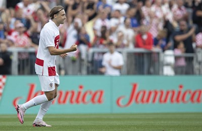 Majer s dva gola donio Wolfsburgu preokret pa izašao zbog ozljede, Bayern ipak slavio