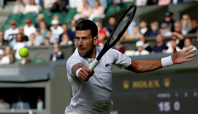 Wimbledon: Favoriti sigurni, Đoković gubio, ali preokrenuo i izborio osminu finala