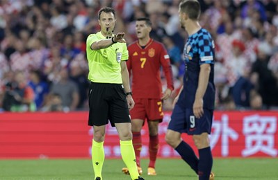 Englezi rade veliki pritisak i pokušavaju maknuti Zwayera iz polufinala Eura