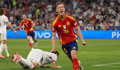 Službeno: Dani Olmo potpisao je šestogodišnji ugovor s Barcelonom