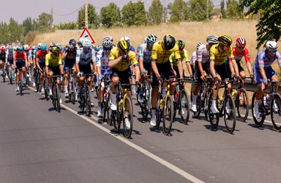 Vuelta: Bittner pobijedio u sprintu, Roglič zadržao vodstvo